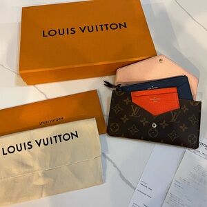 Louis Vuitton women’s wallet